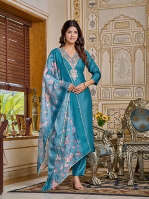 Women Embroidered Viscose Rayon Kurta Set