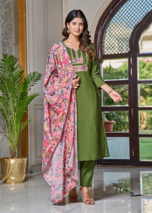 Women's Embroidered Chanderi Kurti Set