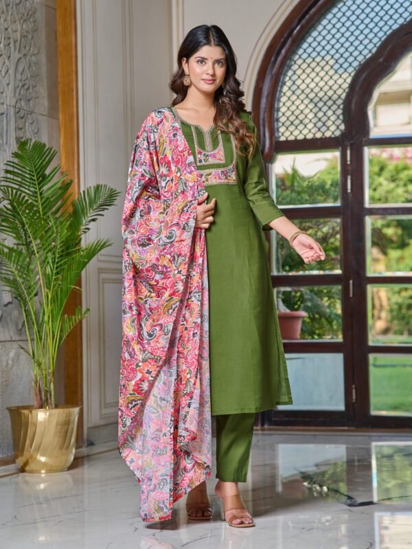 Women's Embroidered Chanderi Kurti Set