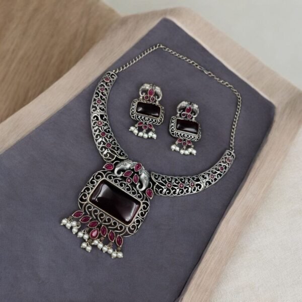 Antique Elephant Hasali Necklace Set 5.jpg