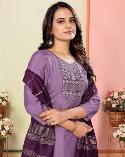Embroidered Silk Kurta Pant Dupatta Set 6.jpg