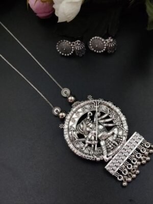 necklace with jhumka.jpg