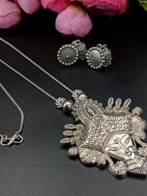 oxidised chain necklace.jpg